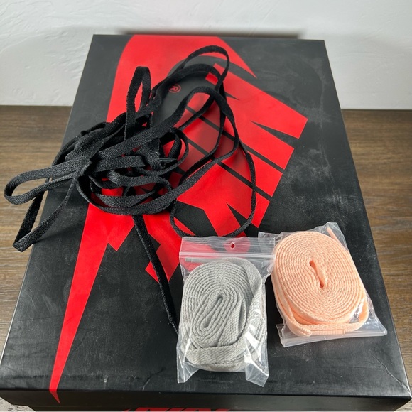 Jordan 1 Retro 1 High OG Defiant NYC to Paris Men's size 10 - Picture 10 of 10